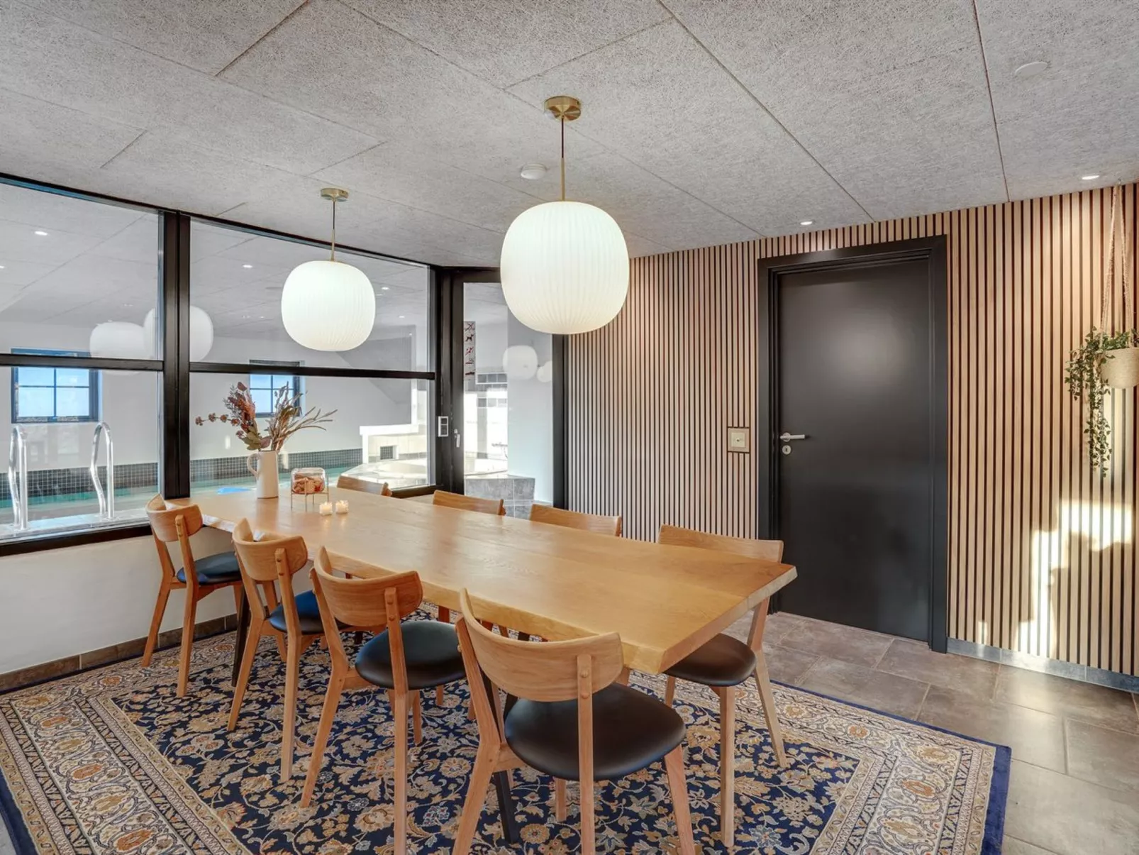 "Oskari" - 1.3km from the sea-Inside