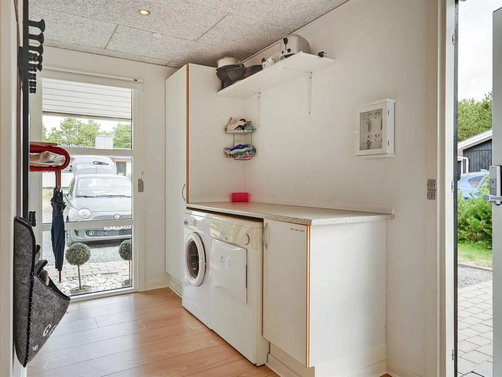 "Emilia" - 1.8km from the sea-Inside