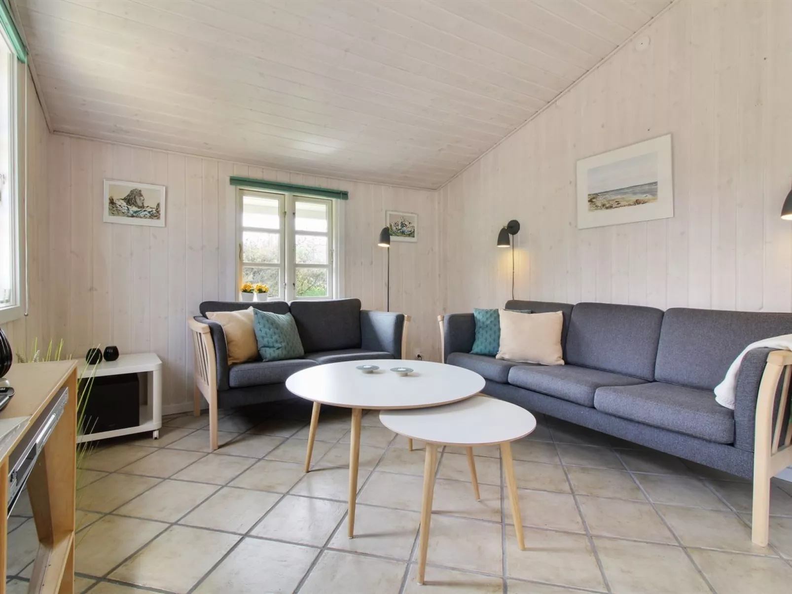 "Hillmari" - 200m from the sea-Inside