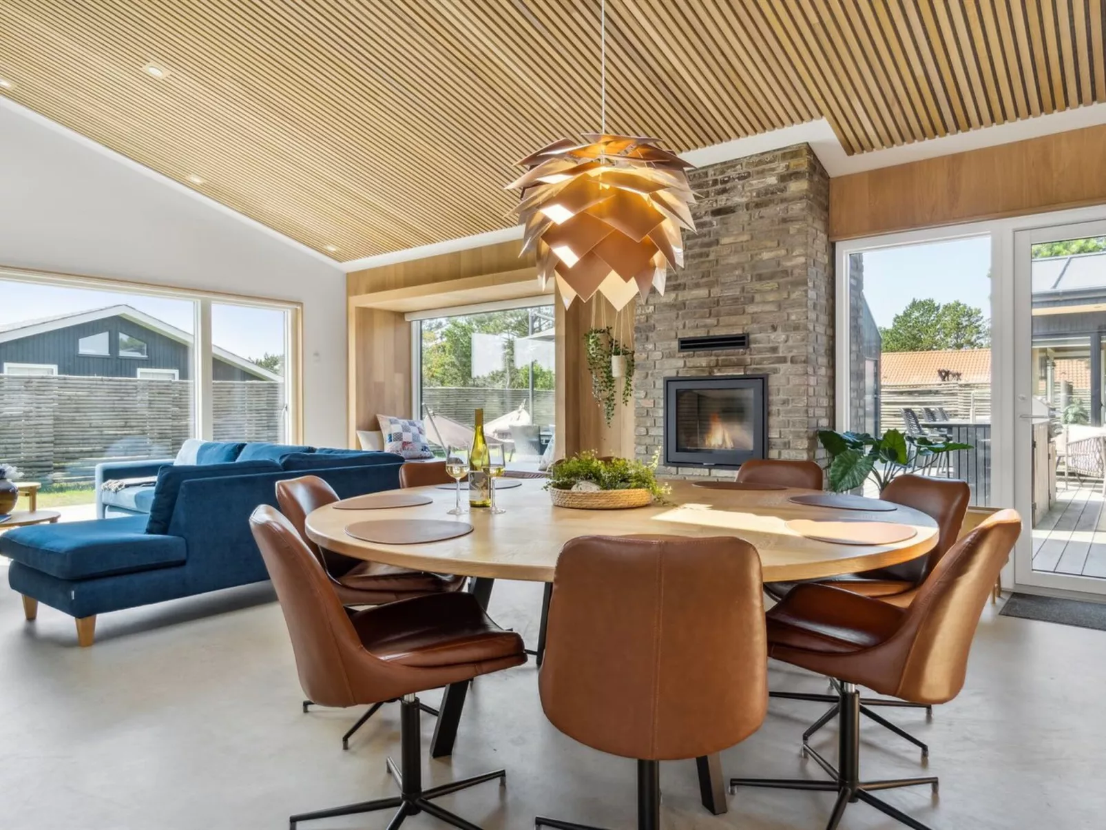 "Toyah" - 400m from the sea-Inside