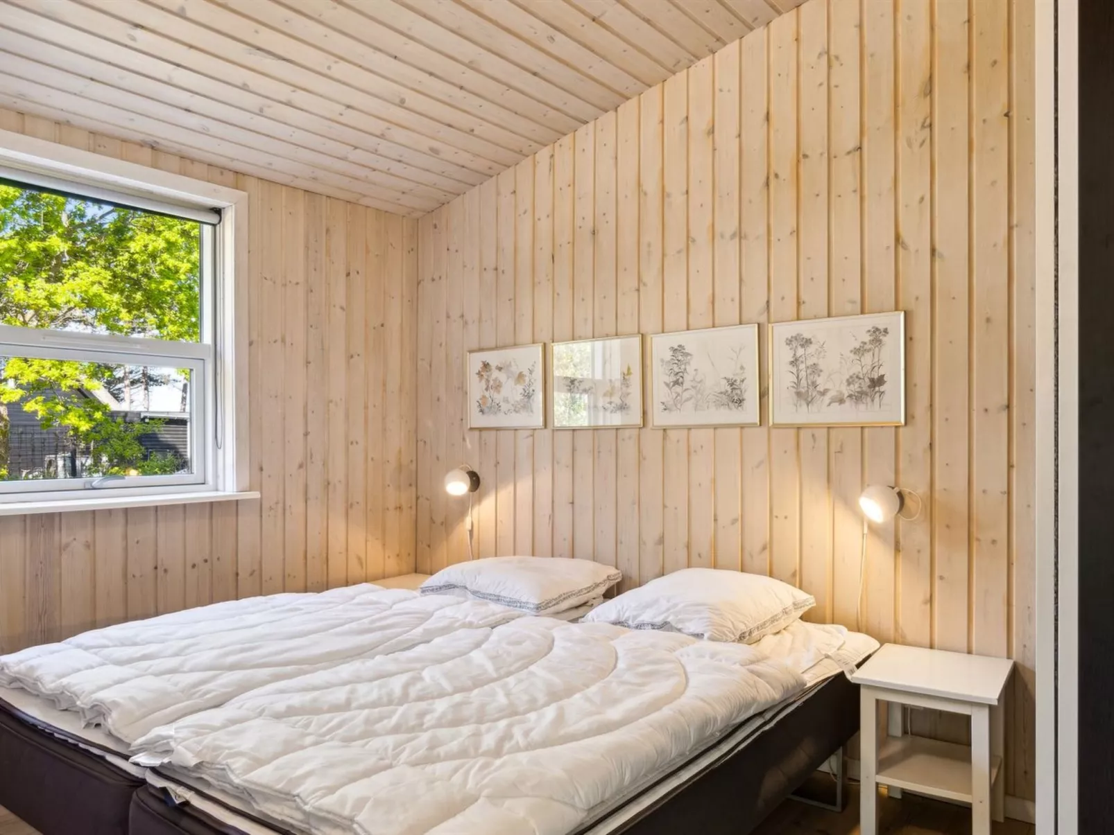 "Myriam" - 50m from the sea-Dedans