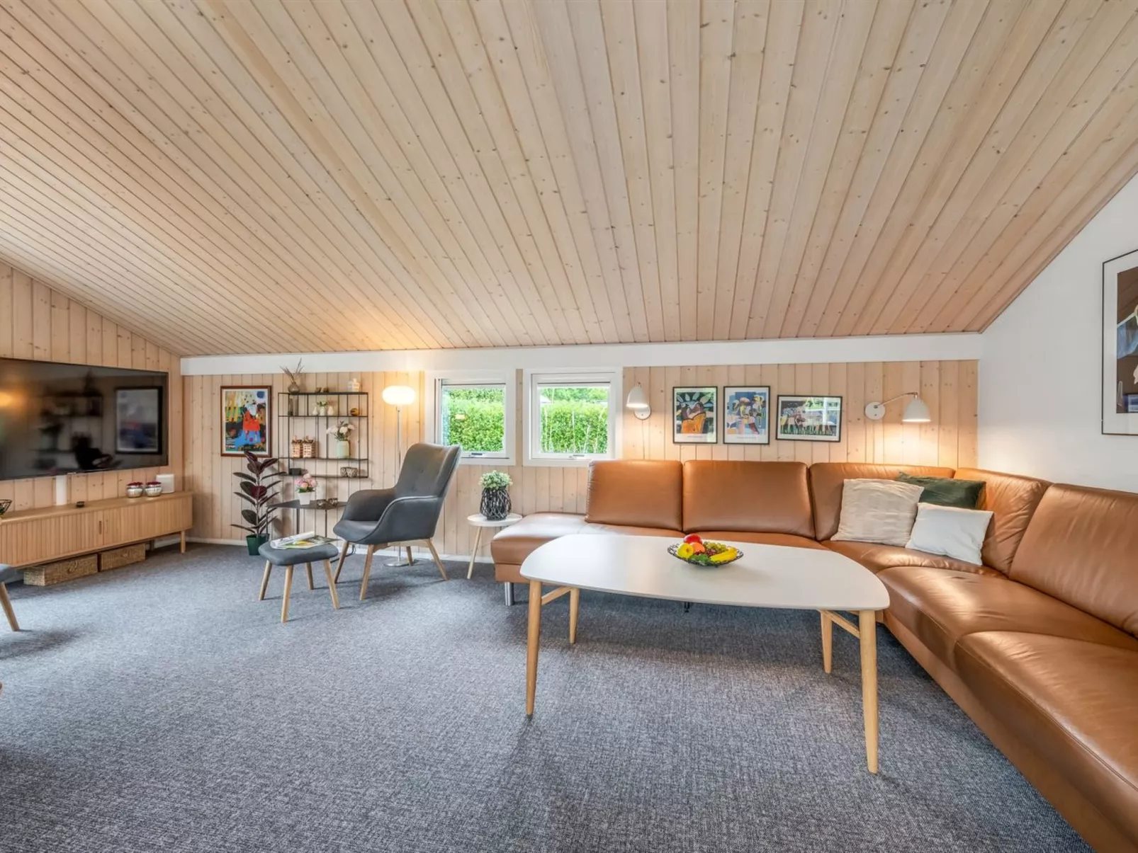 "Noreen" - 1.4km to the fjord-Dedans