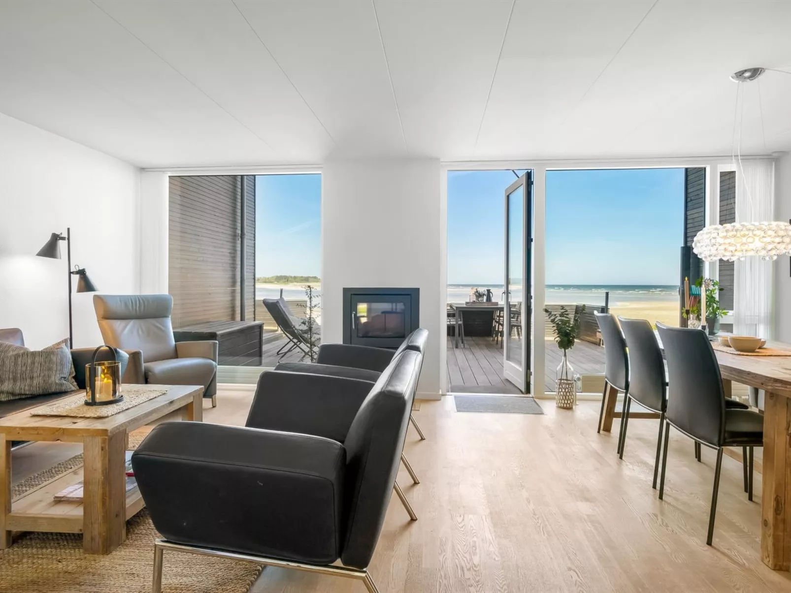 "Eleanore" - 25m from the sea-Inside