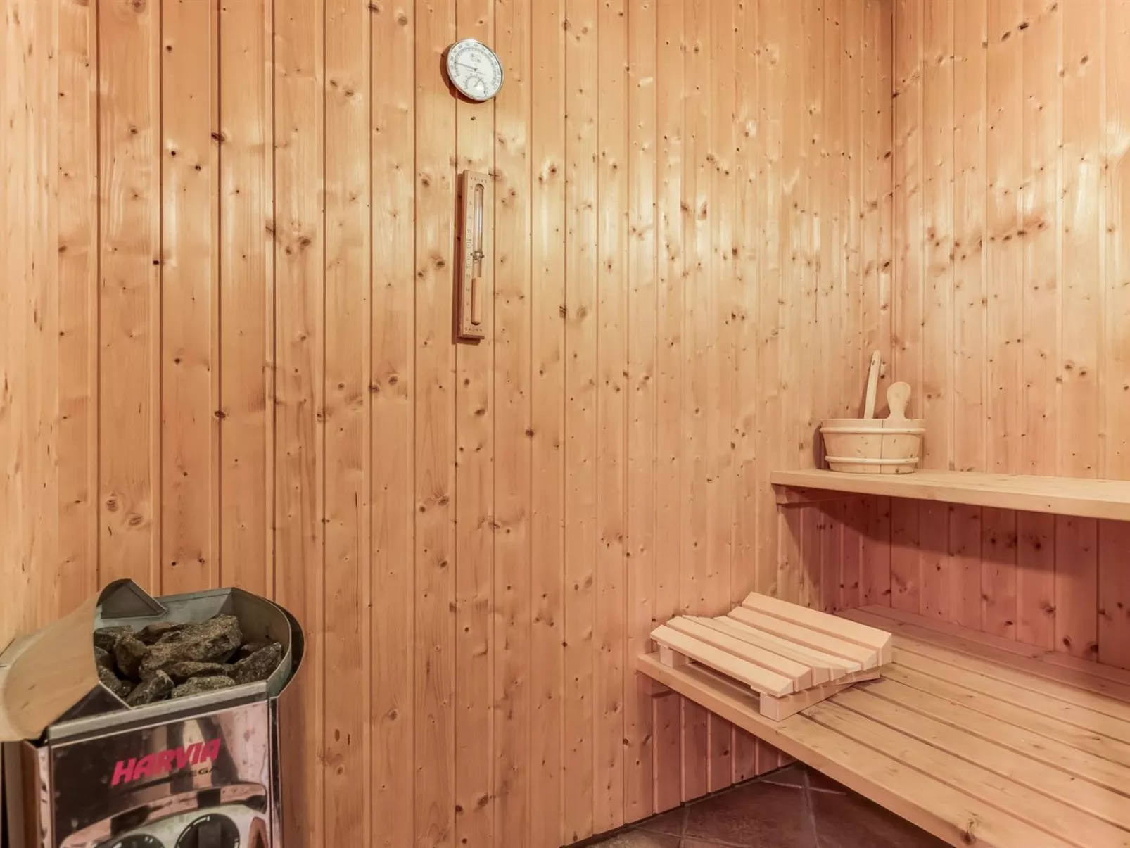 "Aster" - 150m from the sea-Inside