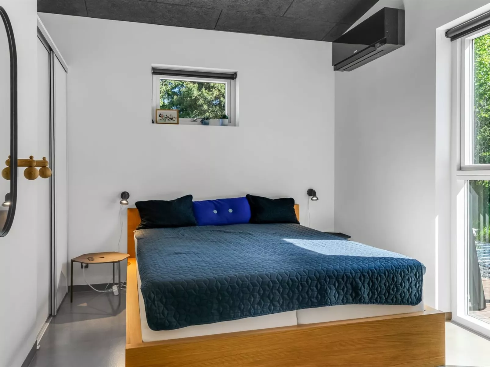 "Melina" - 900m to the fjord-Drinnen