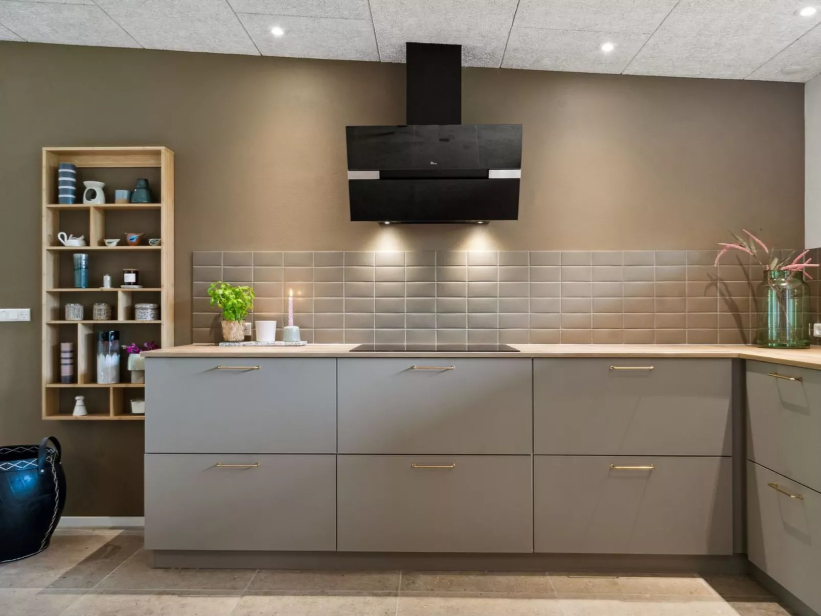 "Karlene" - 300m from the sea-Inside