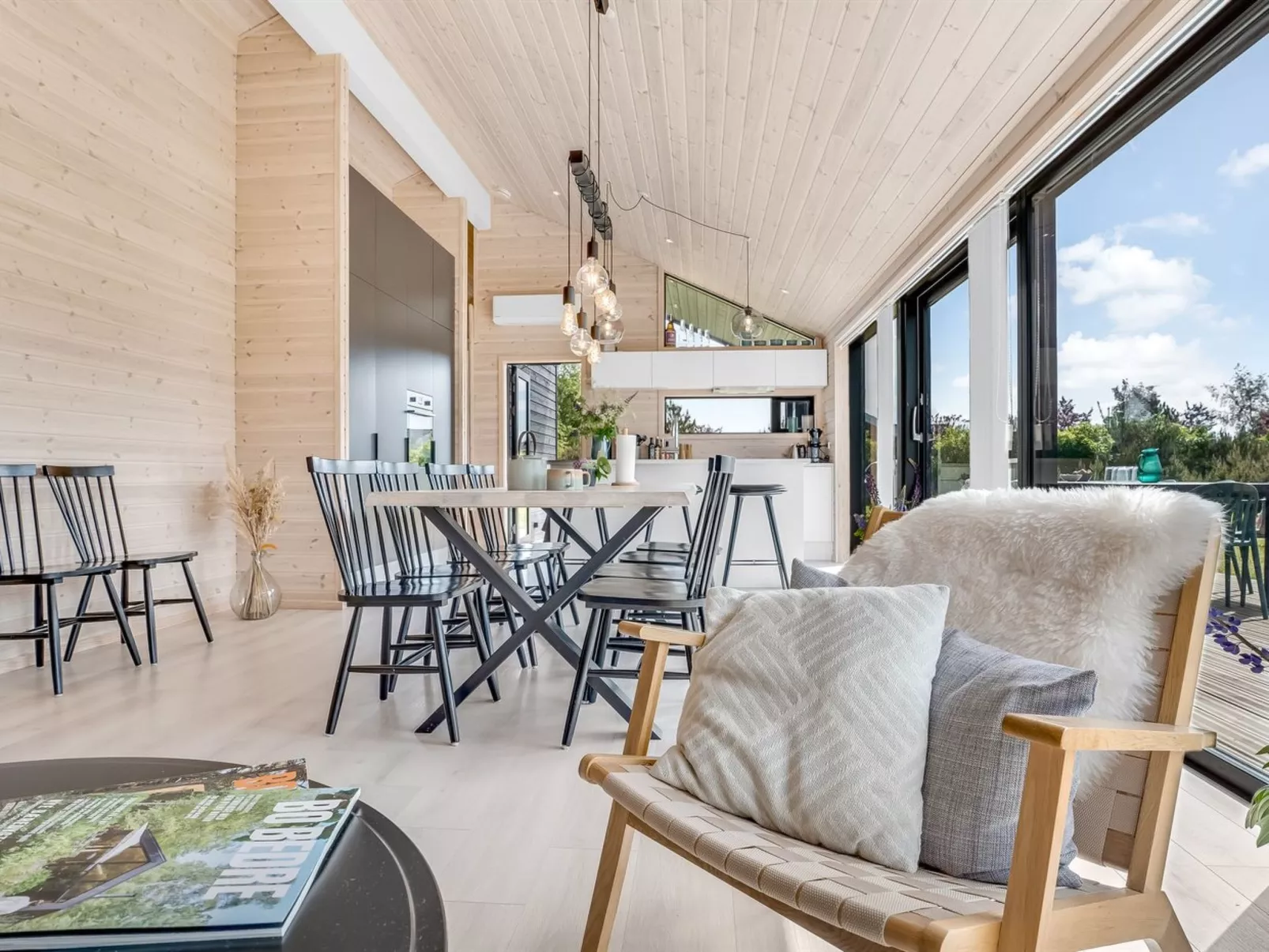 "Edite" - 900m from the sea-Inside