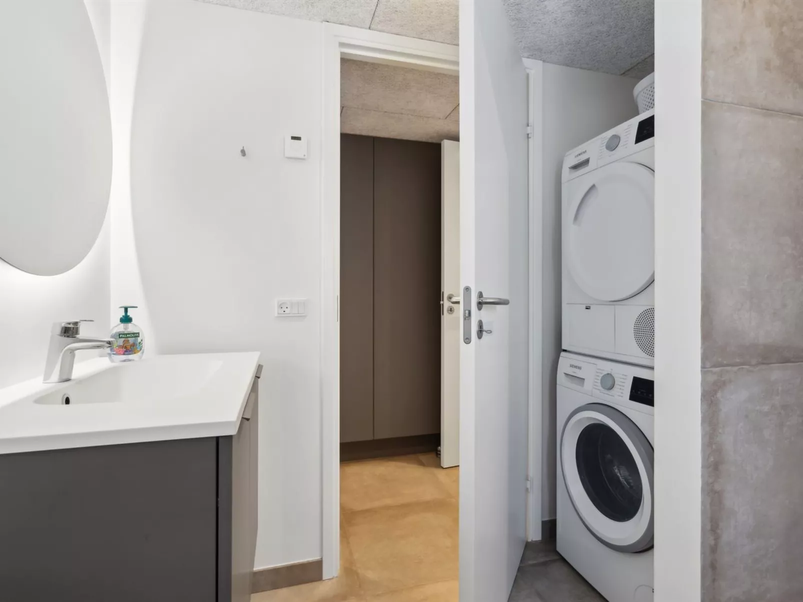 "Lanessa" - 800m from the sea-Dedans