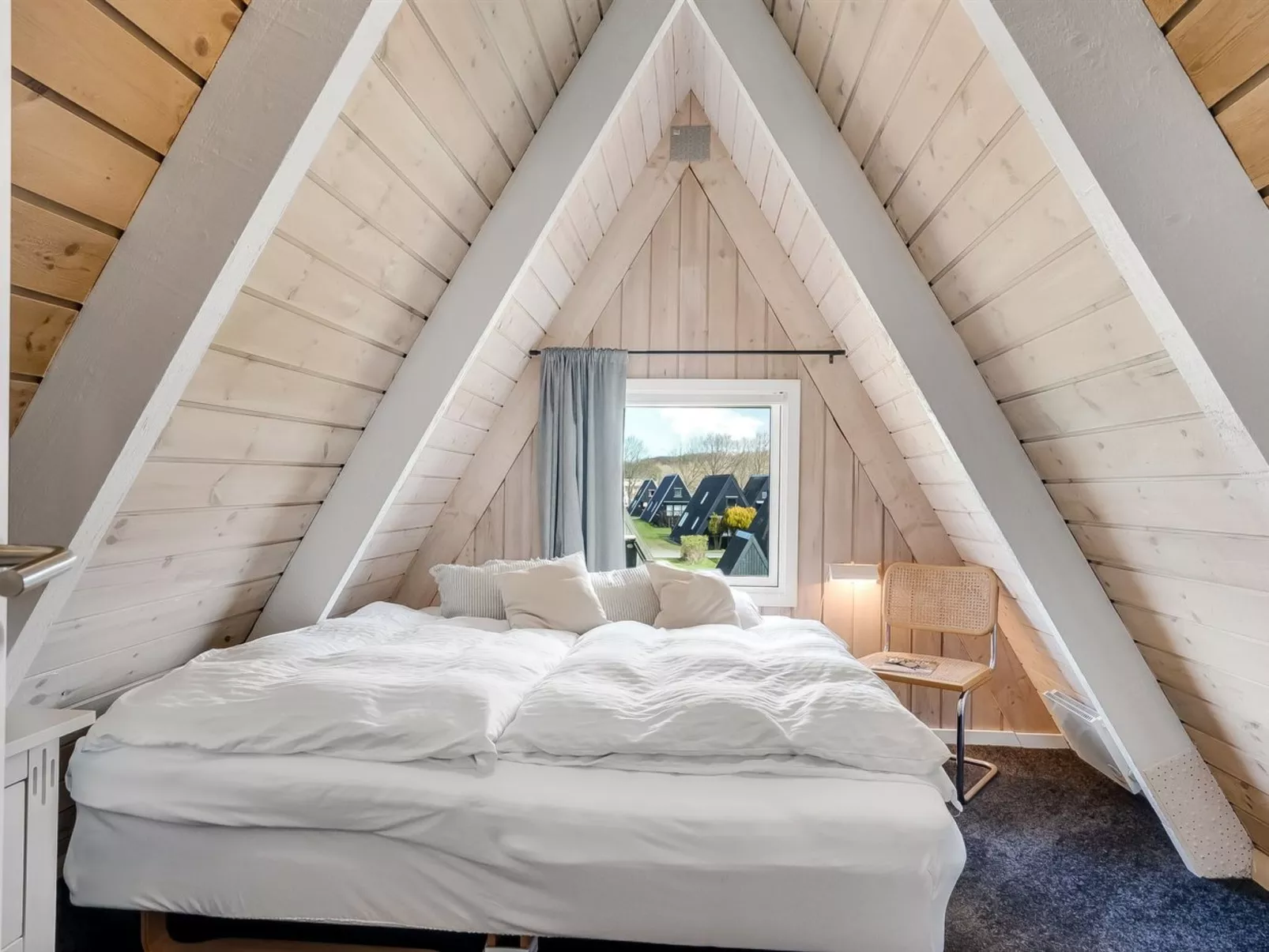 "Erly" - 18km to the fjord-Inside