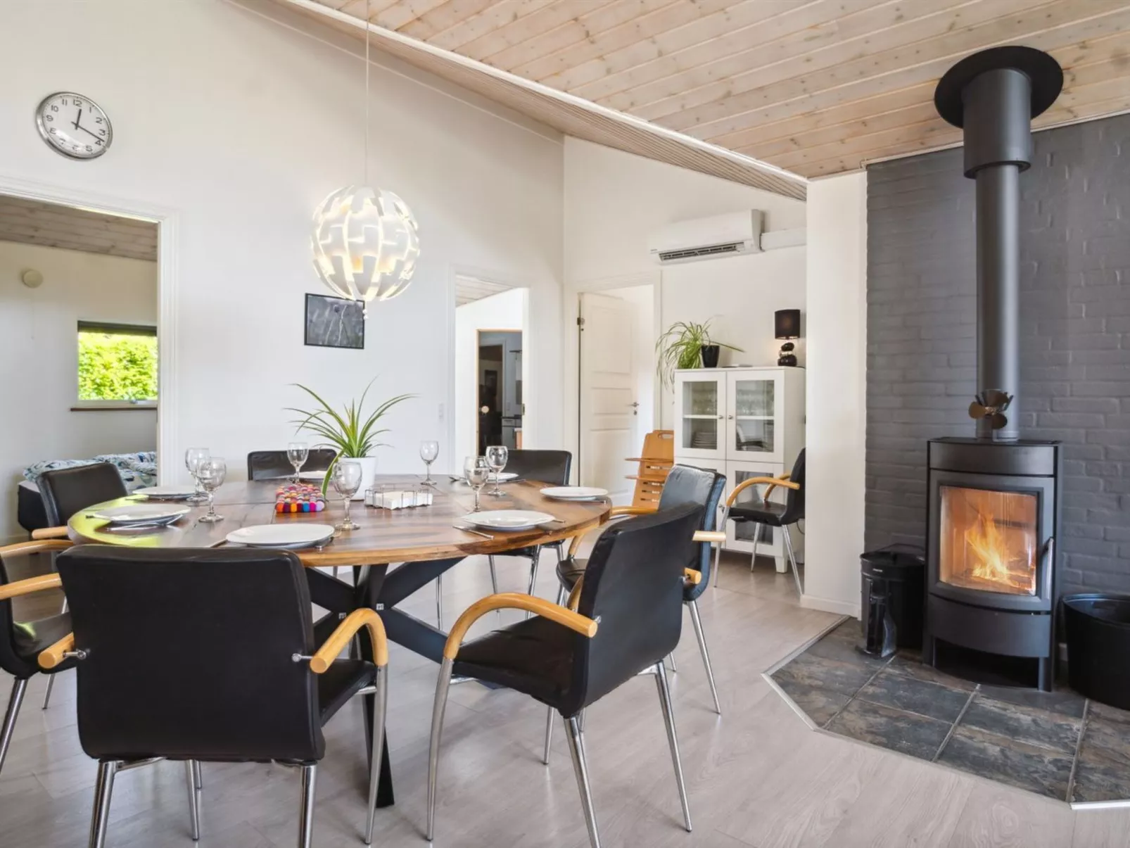 "Gunva" - 30km from the sea-Dedans