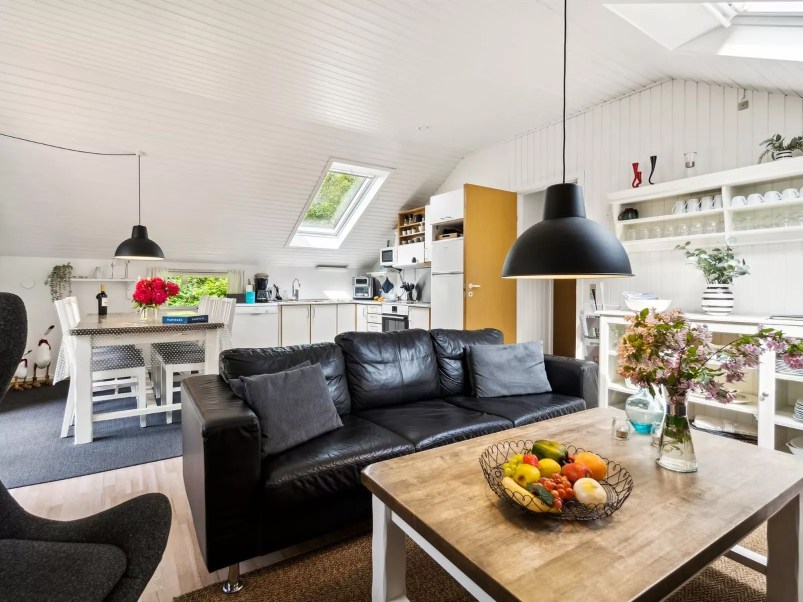 "Hereth" - 30km from the sea-Inside