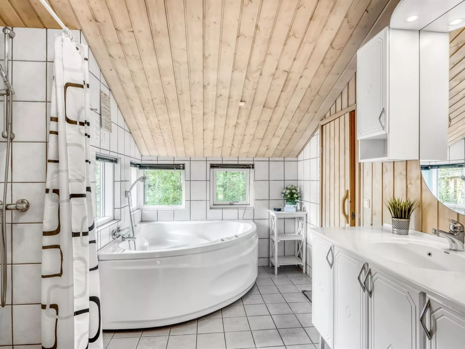 "Ane" - 800m from the sea-Inside