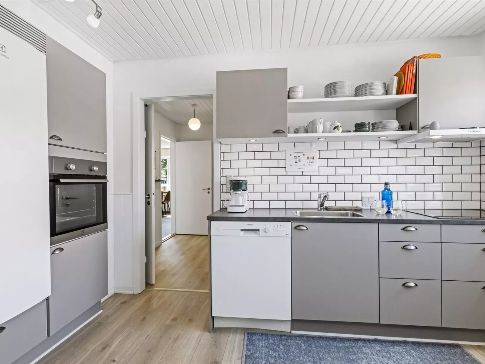 "Ancel" - 1.5km to the fjord-Inside