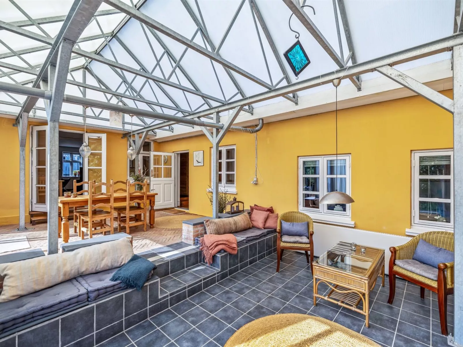 "Huno" - 2km from the sea-Inside