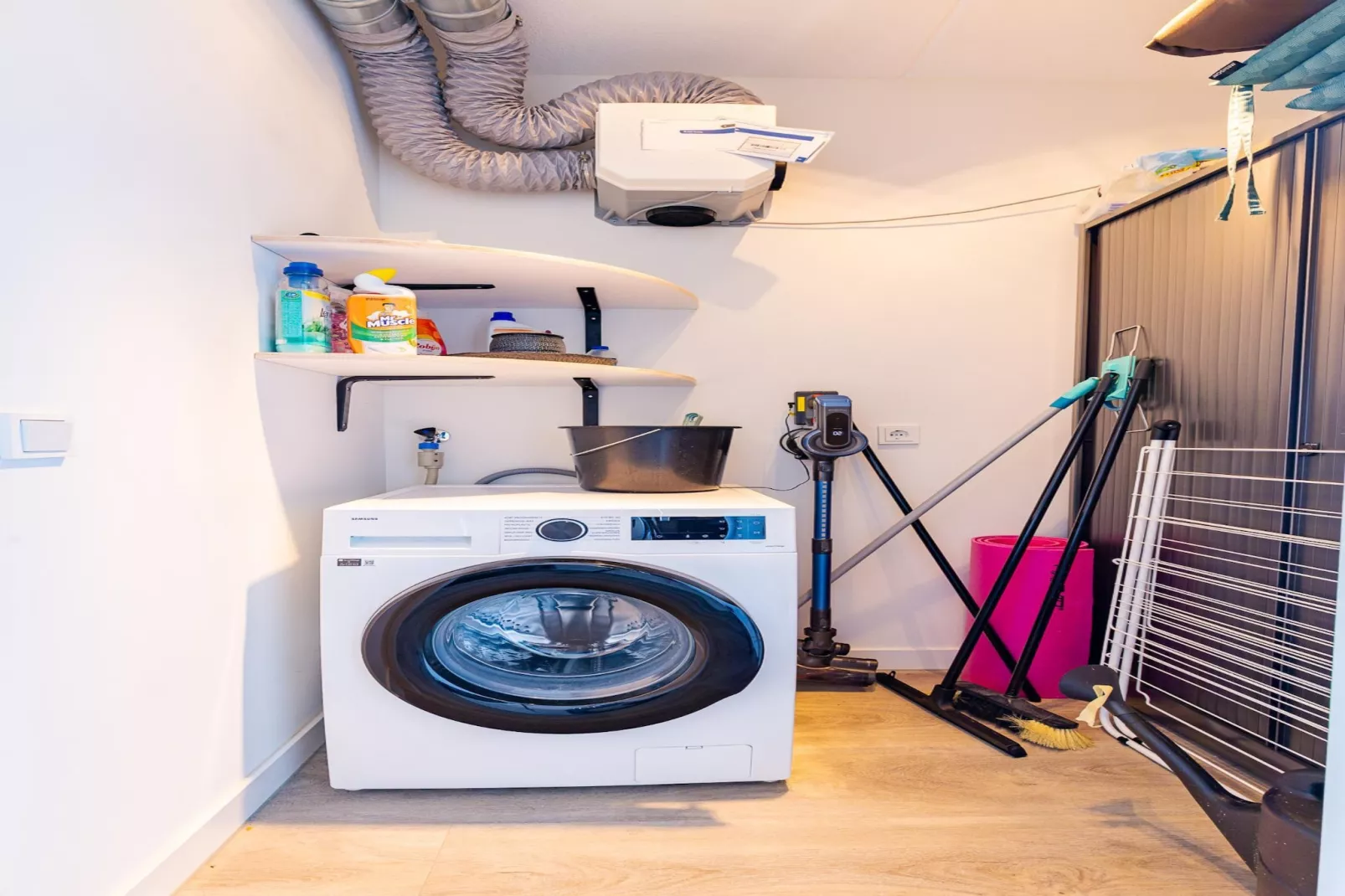 Luxe appartement Vista Maris 'Somaris' - Havenweg 8-50  Sint-Annaland-Ausstattung