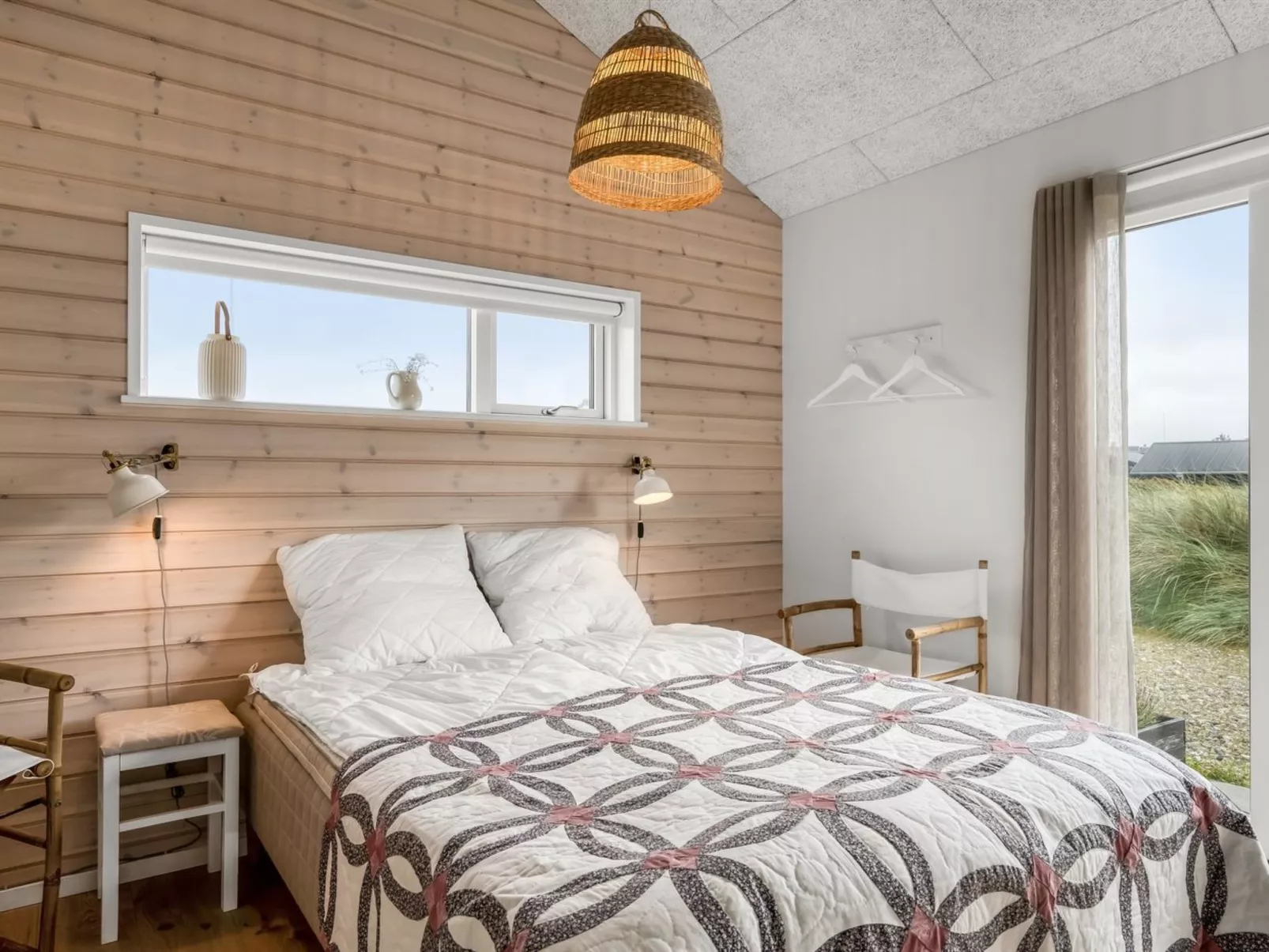 "Thorfin" - 300m from the sea-Inside