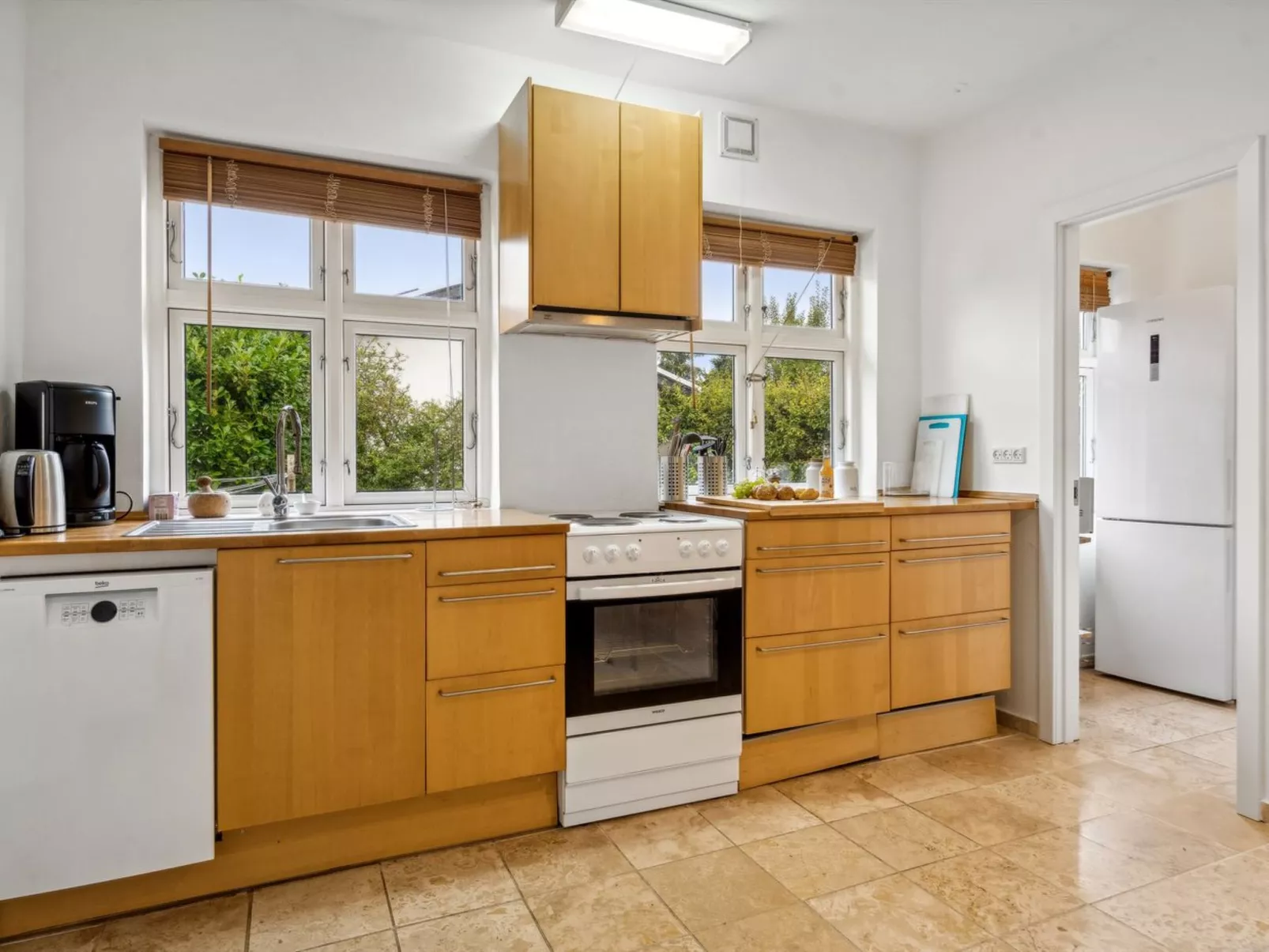 "Saja" - 550m from the sea-Inside