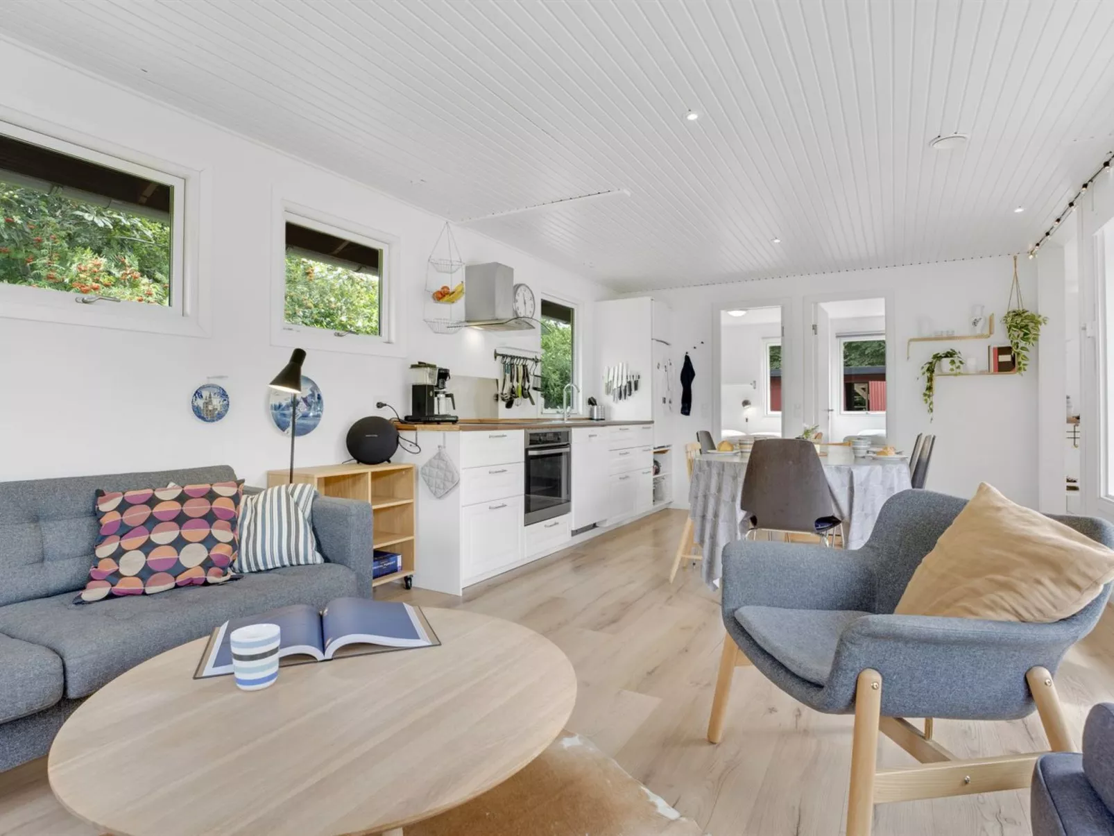 "Vickie" - 600m from the sea-Inside