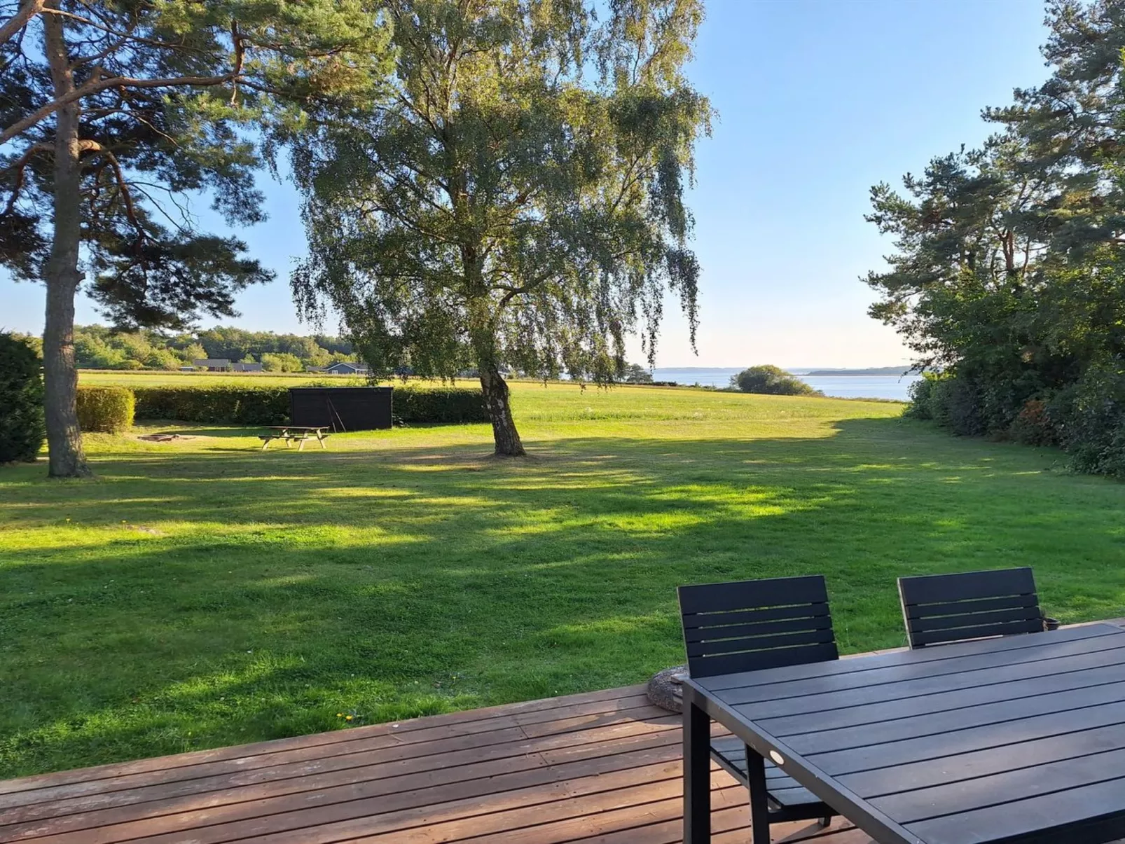 "Salka" - 200m to the fjord-Draußen