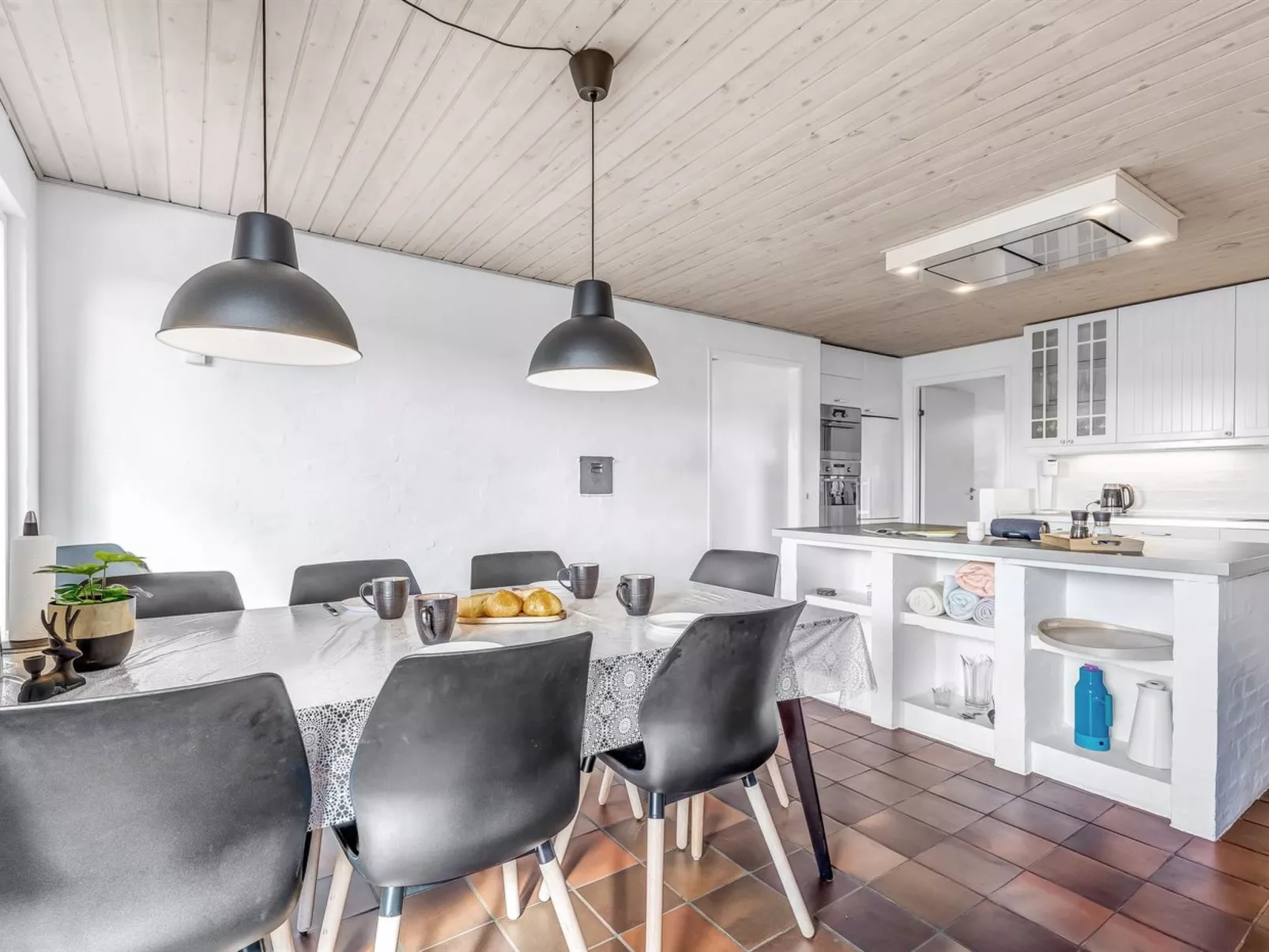 "Iara" - 500m from the sea-Drinnen