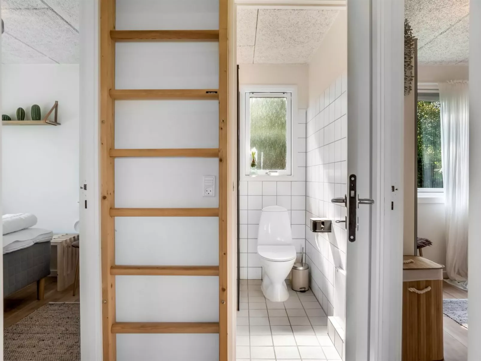 "Kanerva" - 100m to the fjord-Dedans