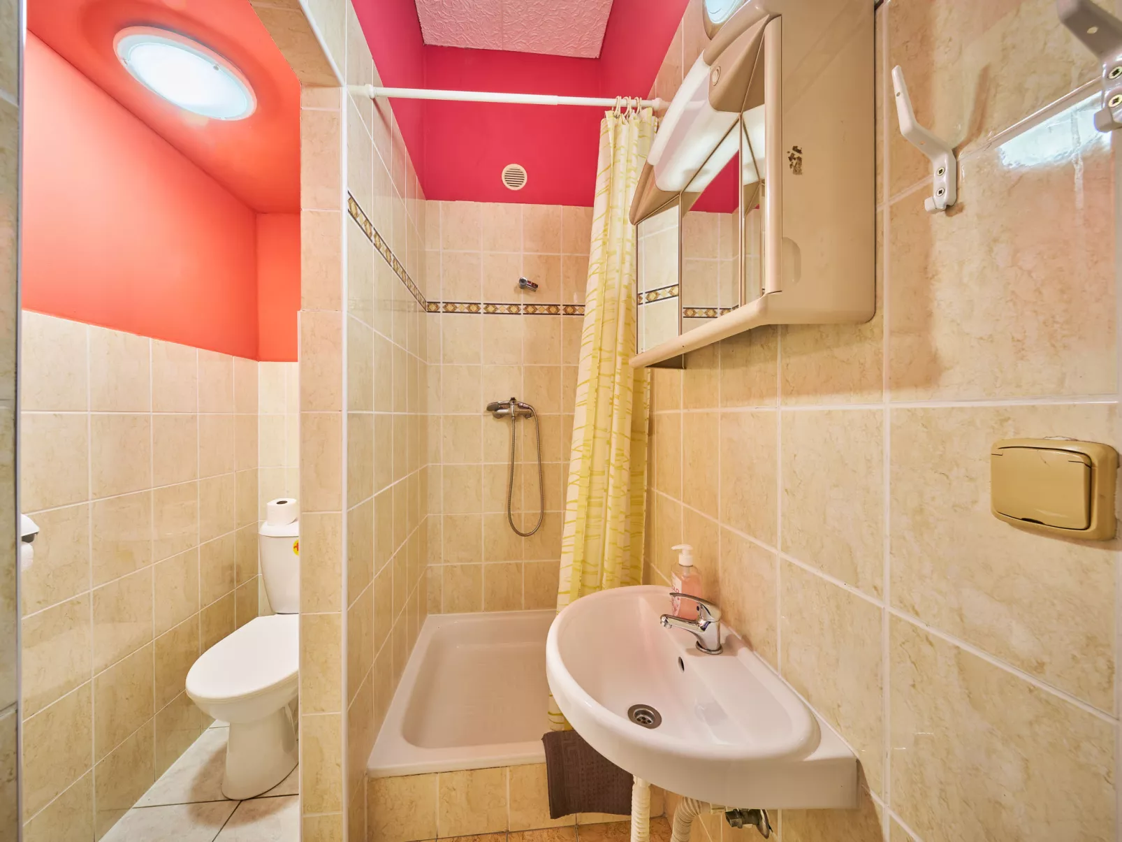 Švýcarský dvůr Lodge-Dedans