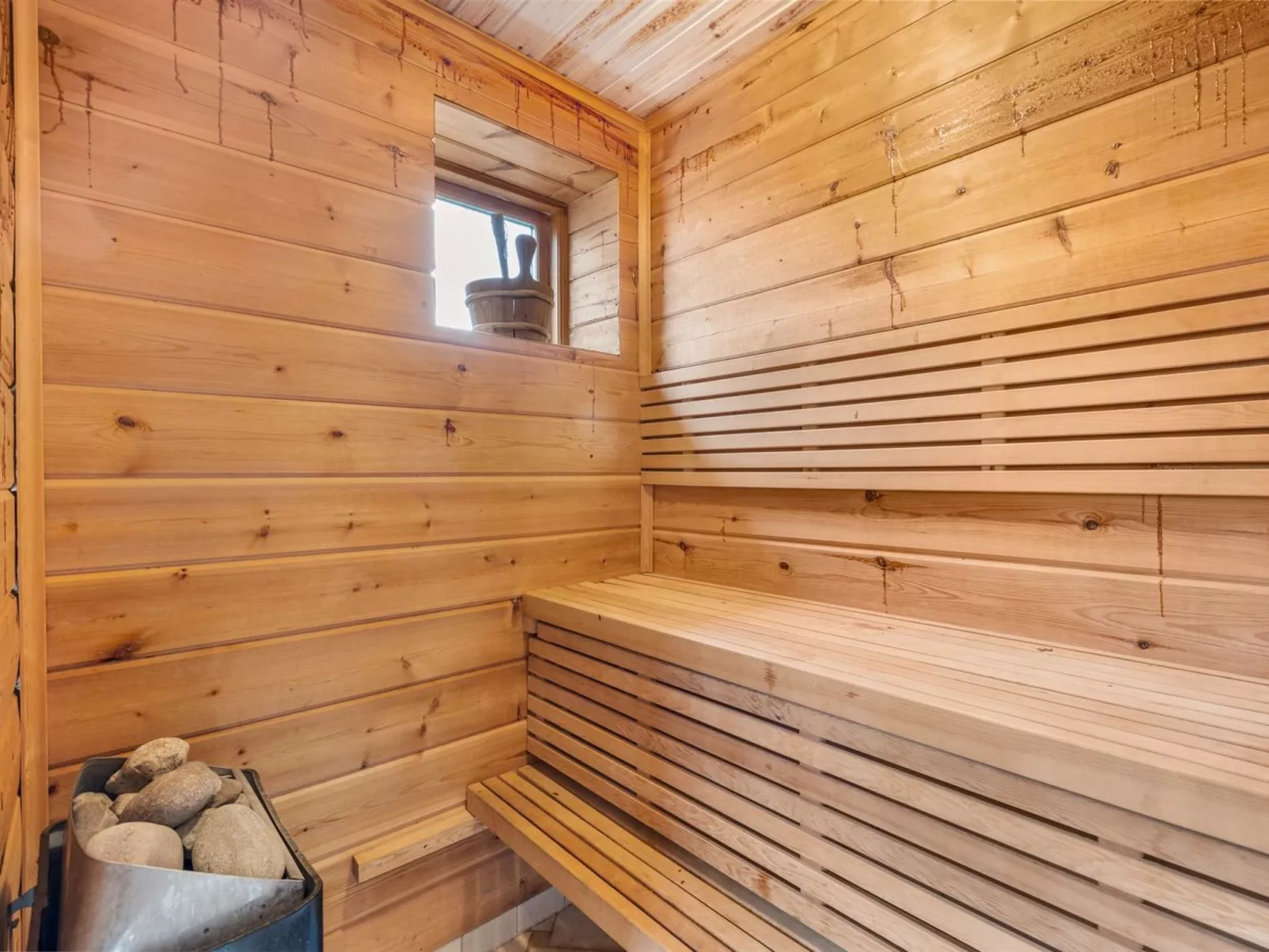 "Romy" - 450m from the sea-Dedans