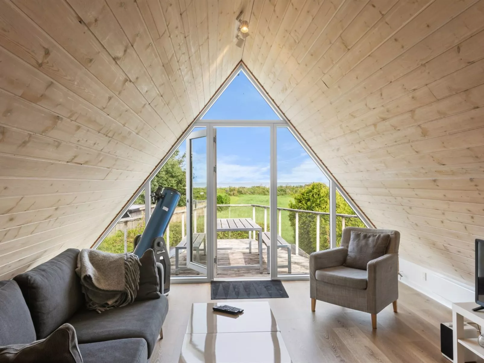 "Næwe" - 100m from the sea-Inside