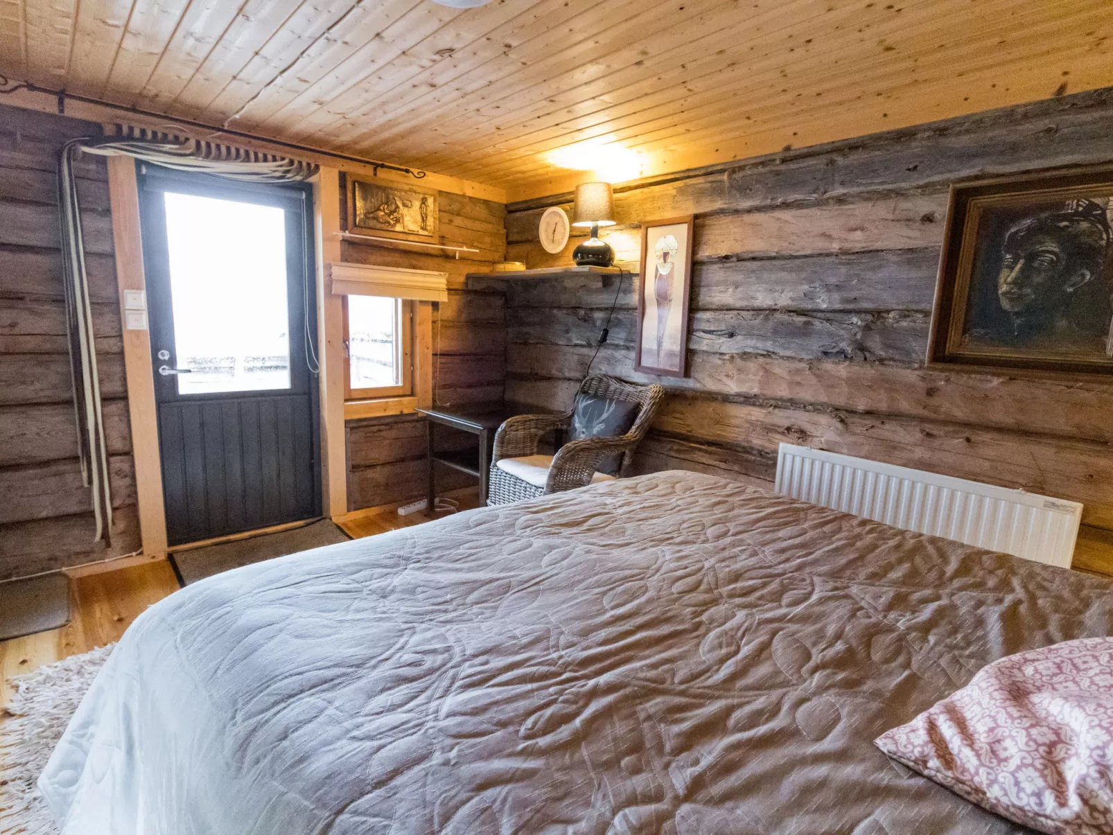 Lystikämän tupa-Dedans