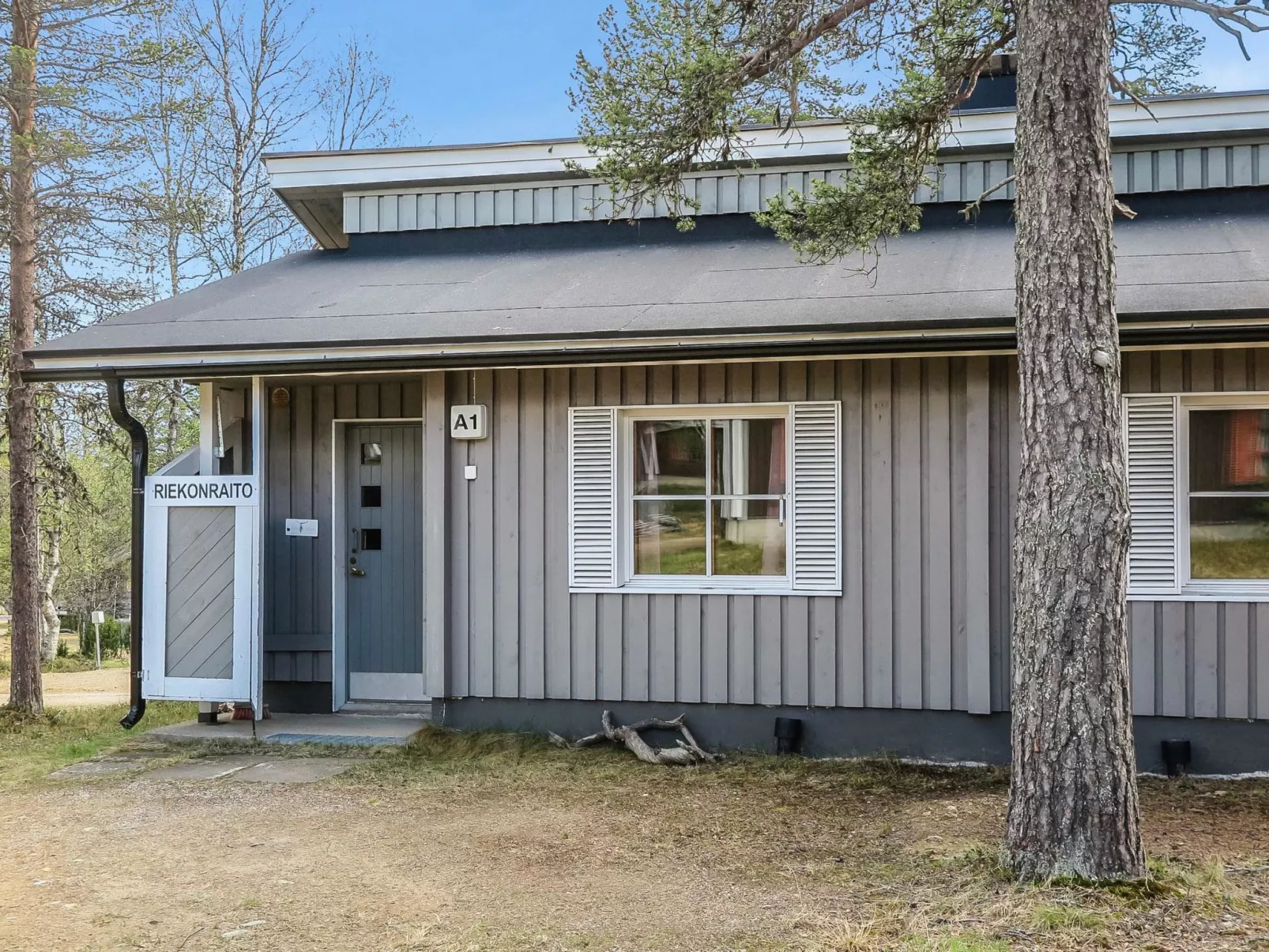 Riekonraito a1-Inside