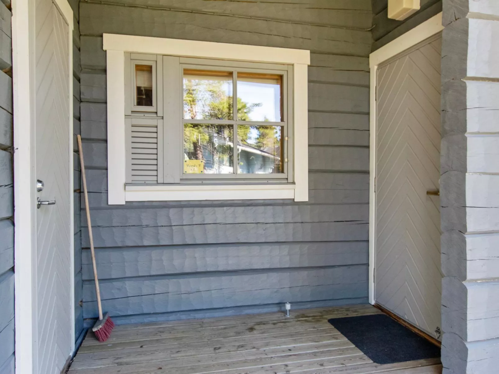 Vuonelo 8 a 2-Dedans