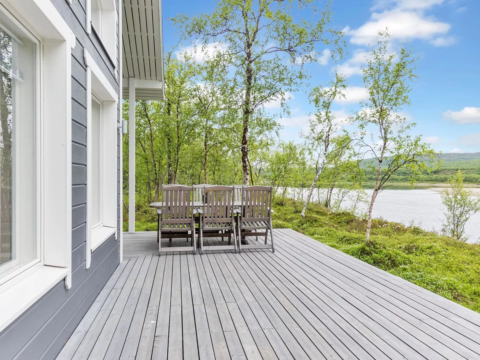 Mökki tenolla-Drinnen