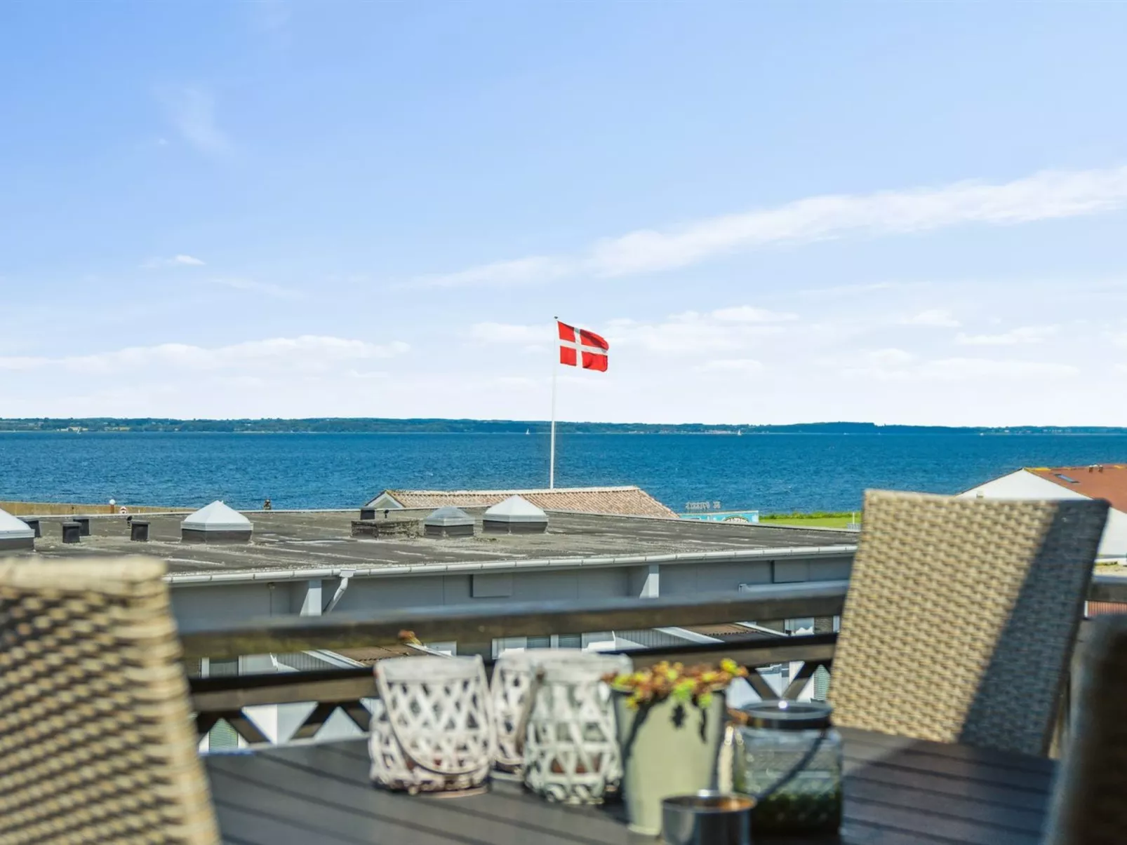 "Mari" - 150m from the sea-Outside