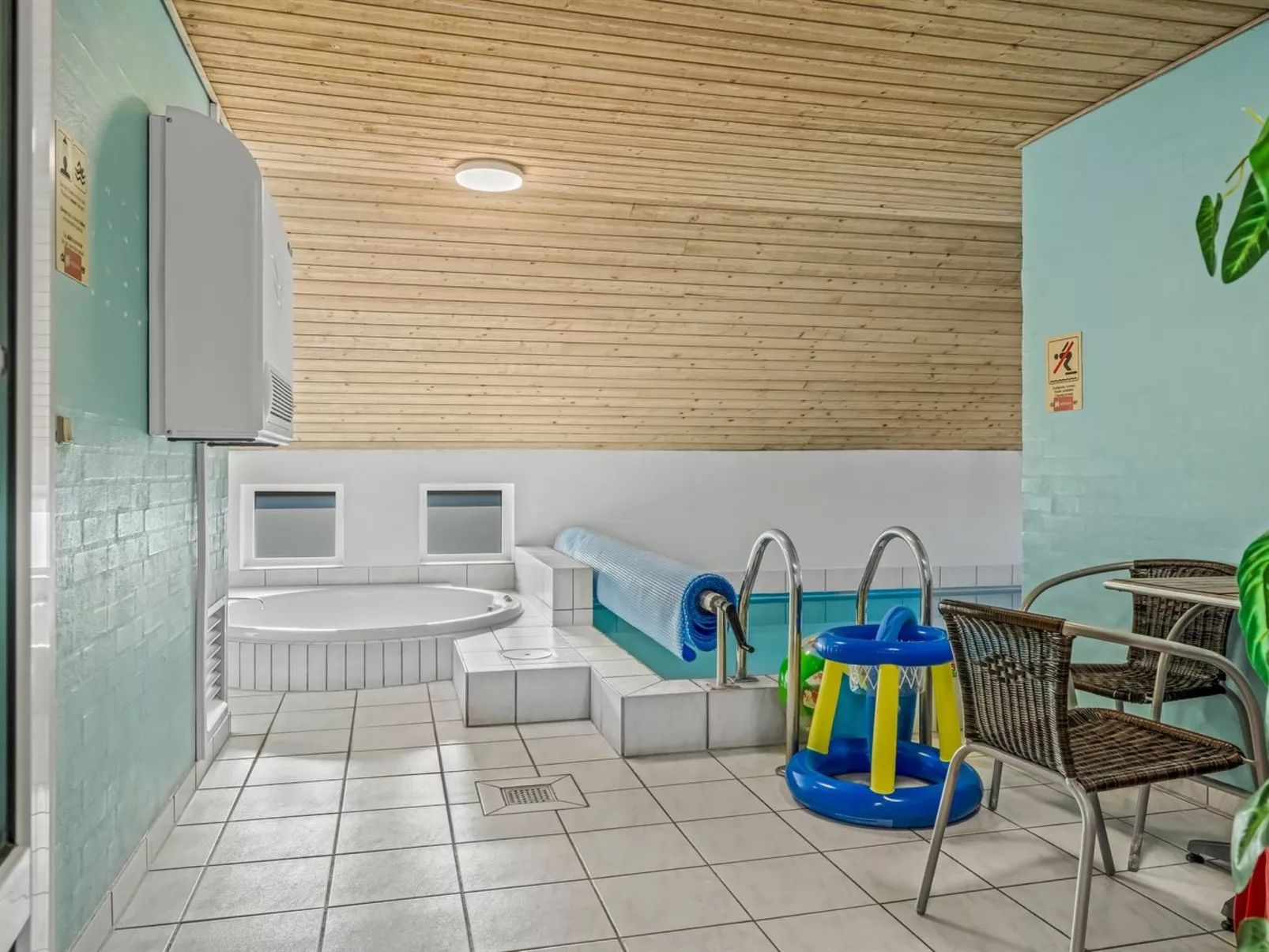 "Nikolce" - 300m to the fjord-Draußen