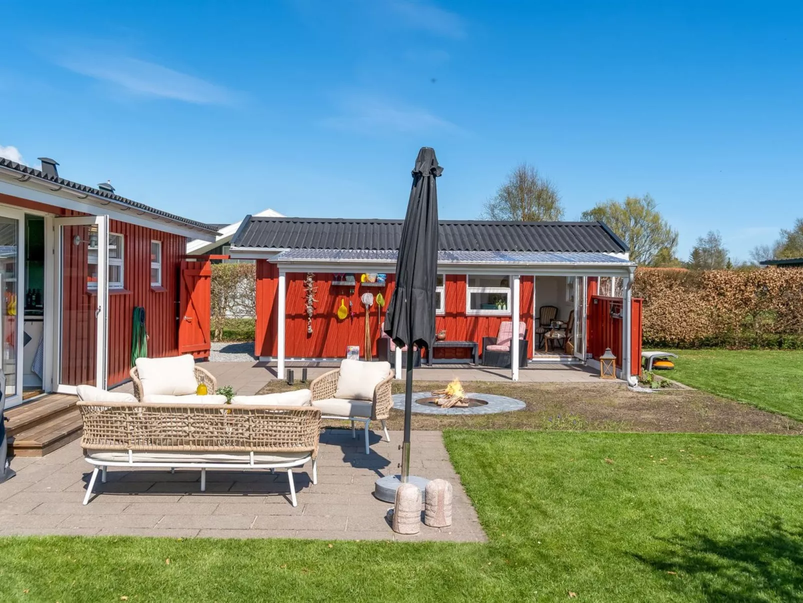 "Ruse" -  from the sea-Dehors