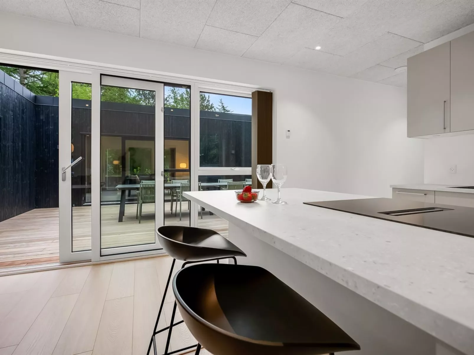 "Hortense" - 900m from the sea-Inside