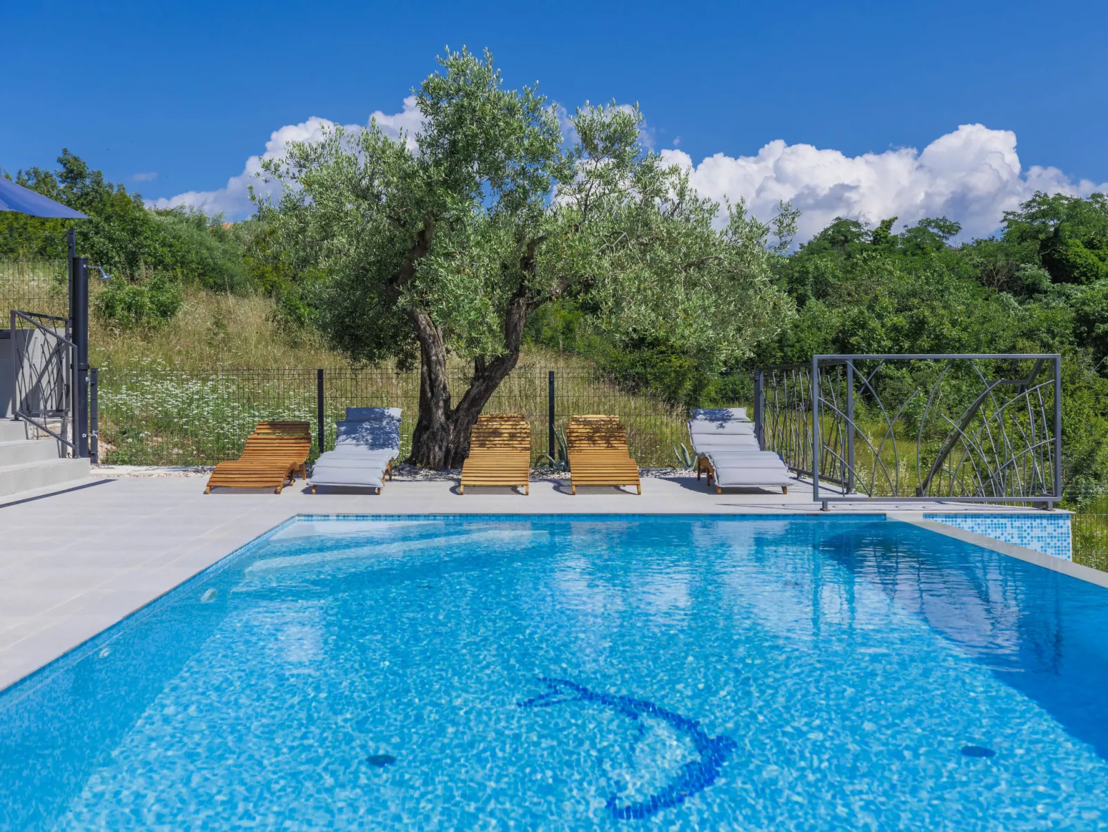 Villa Bella-Outside