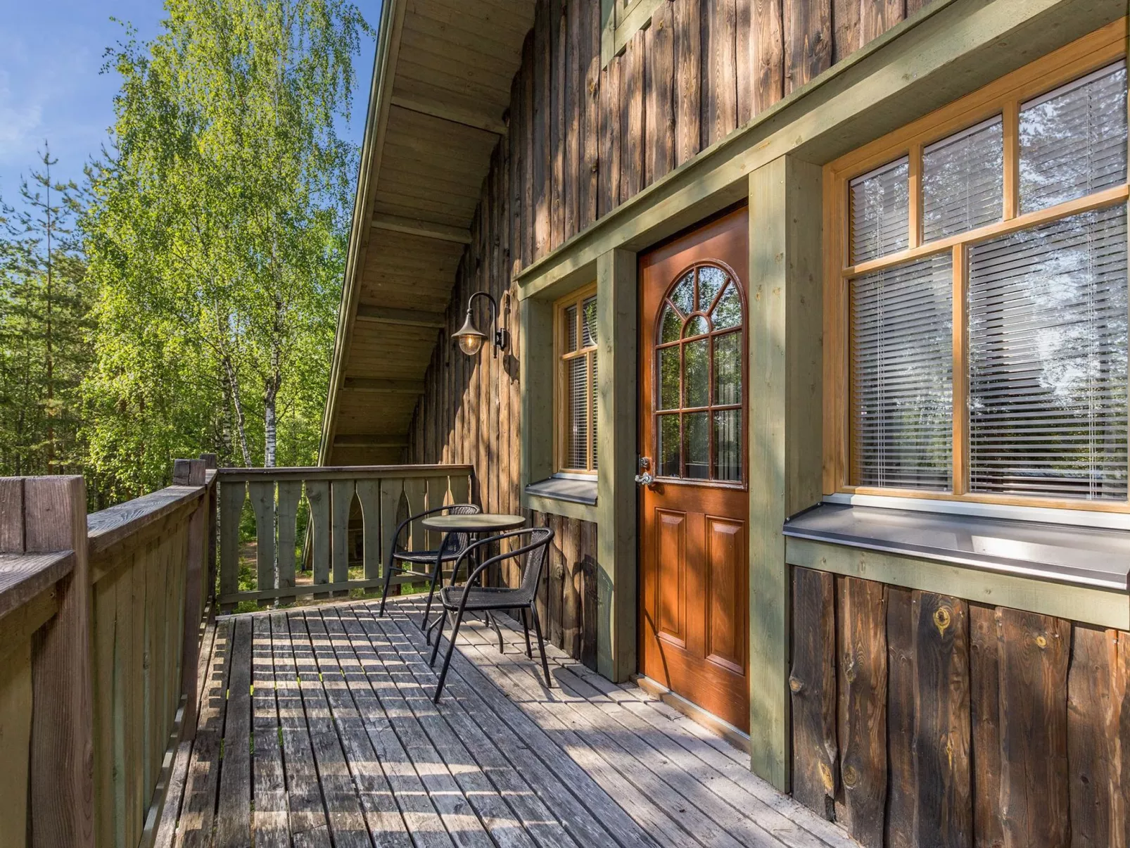 Koivuniemen rouva-Inside