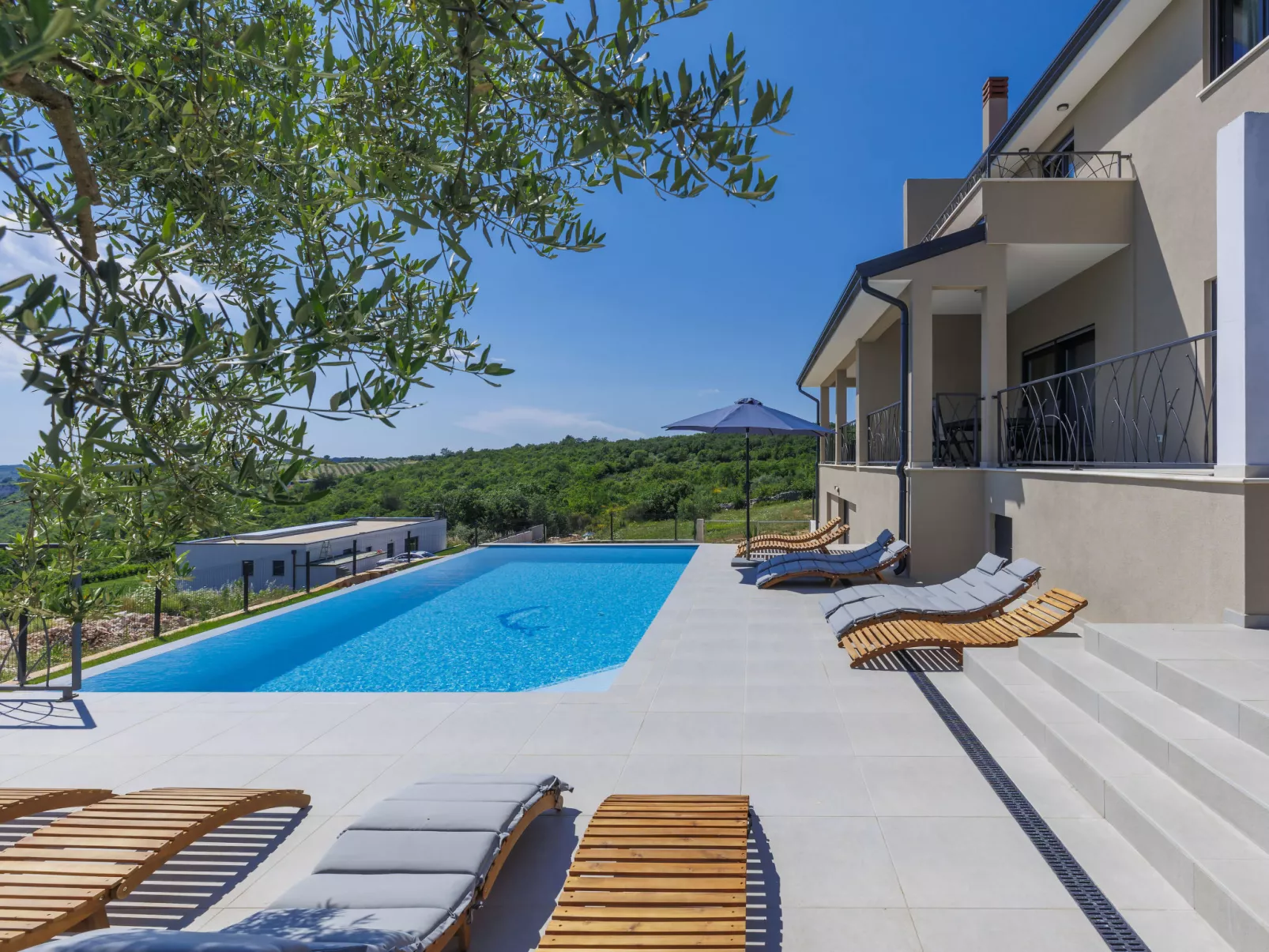 Villa Bella-Outside