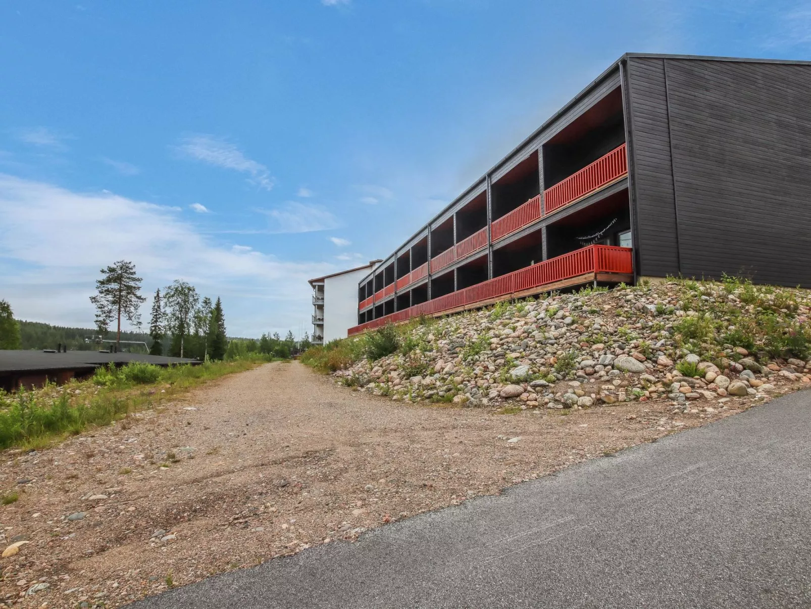 Skivillas 61 ukkohalla (b3)-Drinnen