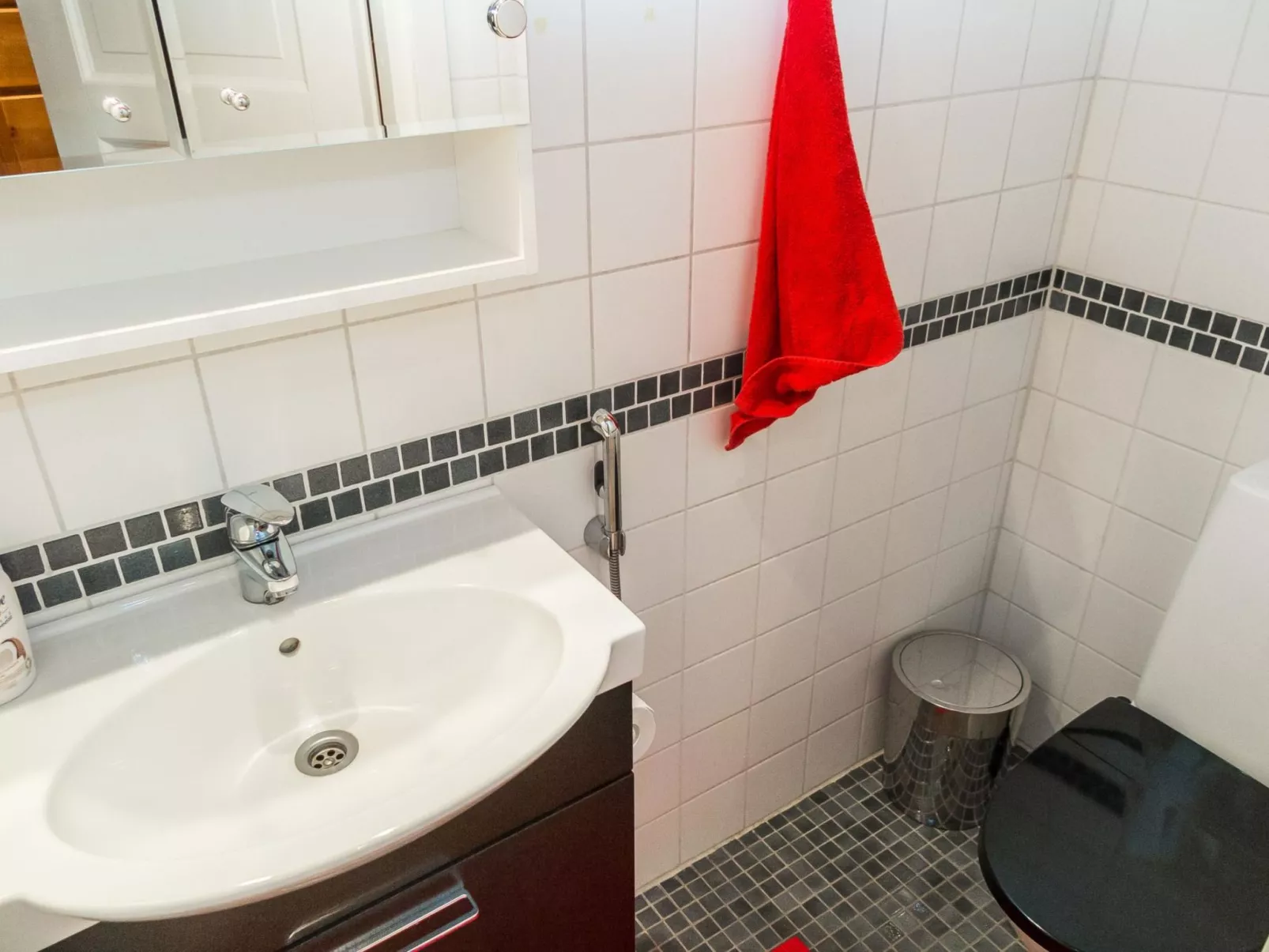 Tahkon rantatupa 7 b-Dedans