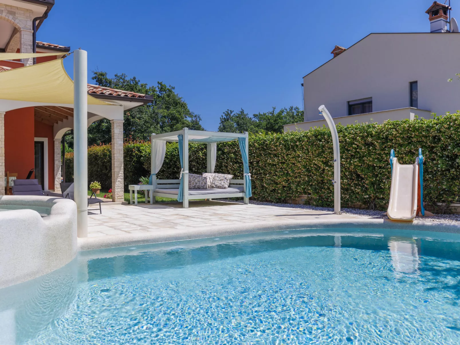 Villa Amaii-Outside