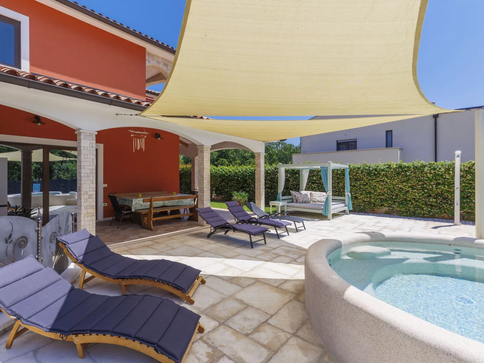 Villa Amaii-Outside