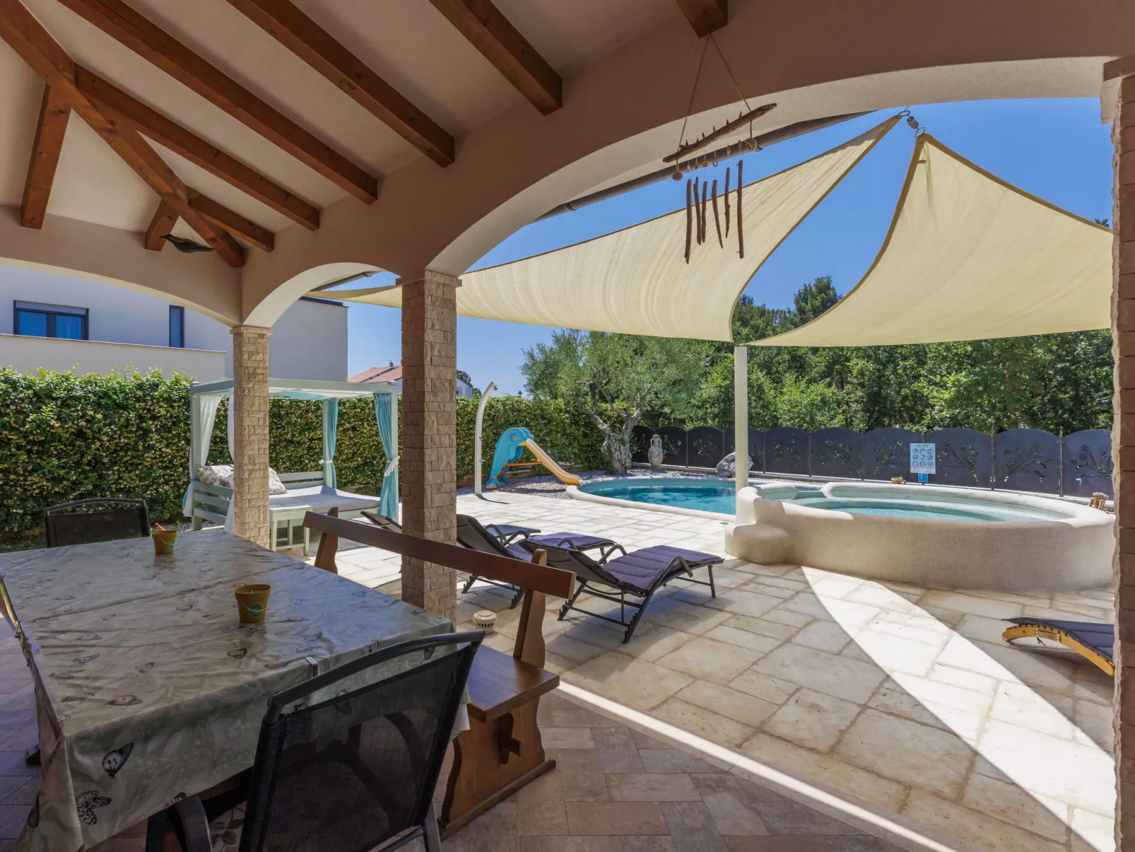 Villa Amaii-Outside