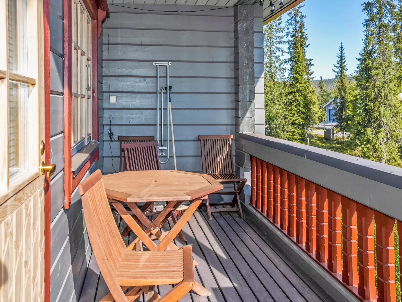 Kinostupa 1a (2)-Inside