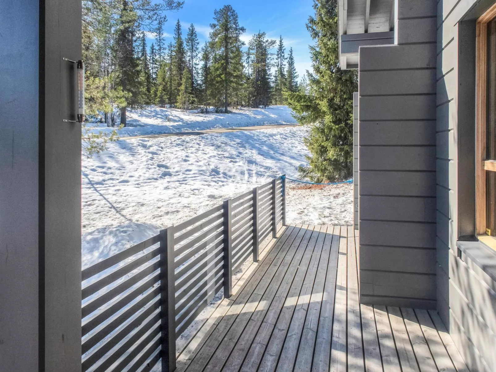 Villa rukaherttua-Dedans