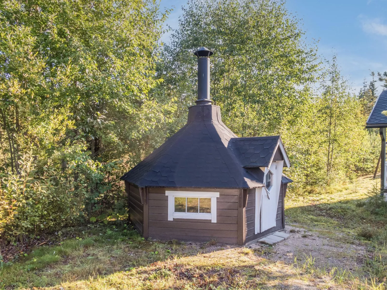 Klz 1. akaatti-Dedans