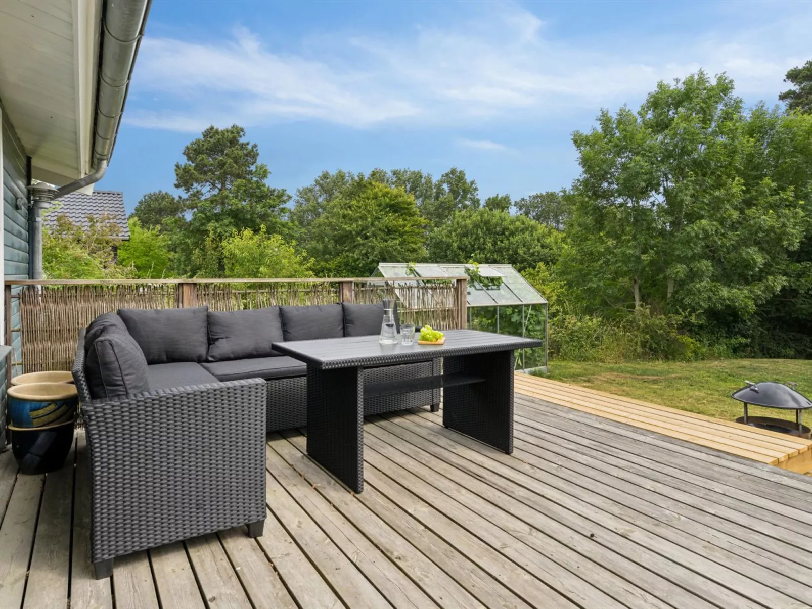 "Esme" - 225m to the fjord-Outside