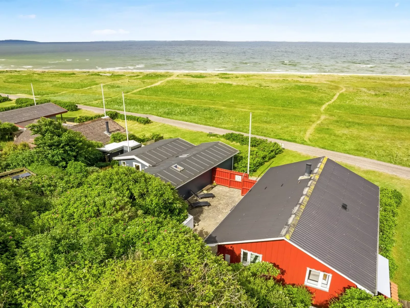 "Blia" - 120m to the fjord-Draußen