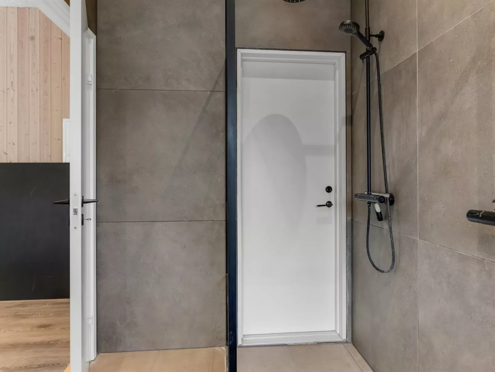 "Matild" - 400m from the sea-Dedans